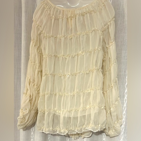 Blu Pepper Böhme Sheer v-neck cream blouse w/elastic at the cuffs.  Size S - Picture 7 of 15